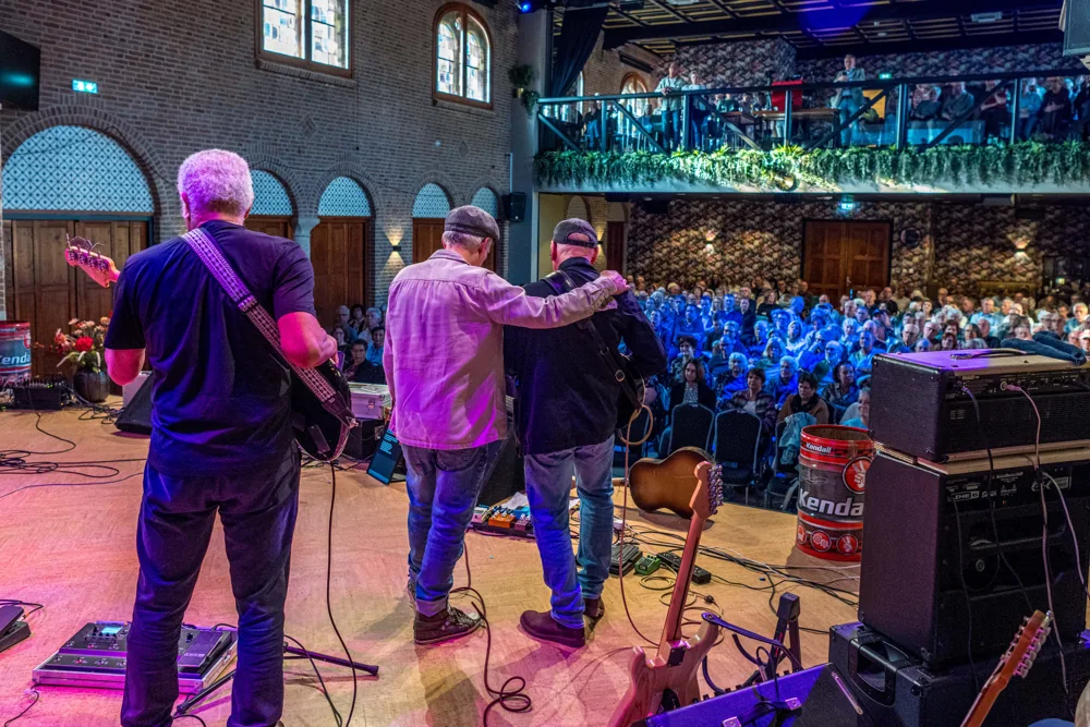 De zaal gezien vanaf het podium