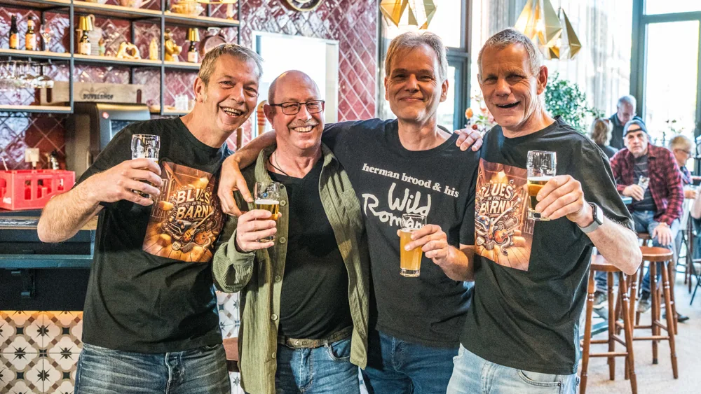 Samen aan de bar